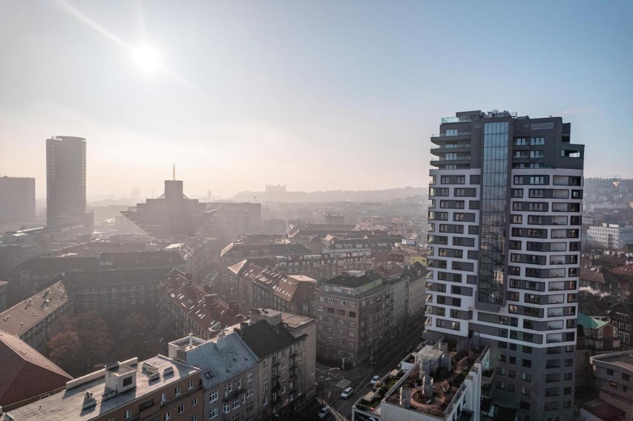 Lam Premiere - Ac - Awesome View In Братислава